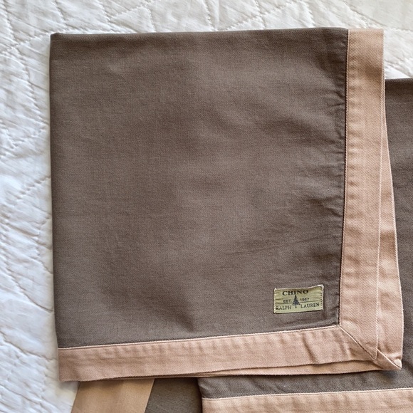 Ralph Lauren Napkin Set - Picture 2 of 7